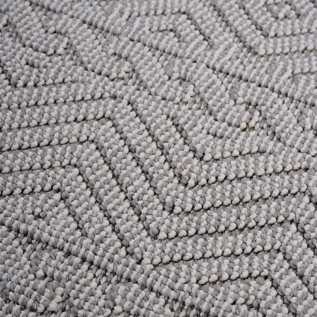 NAAR Guros Collection 4X6 White / Geometric Indoor / Outdoor Area Rug