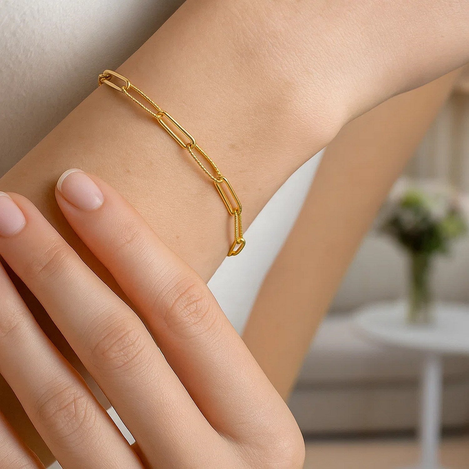 14k Yellow Gold High Polish Alternating Bead Paperclip Bracelet  (3.50 mm)