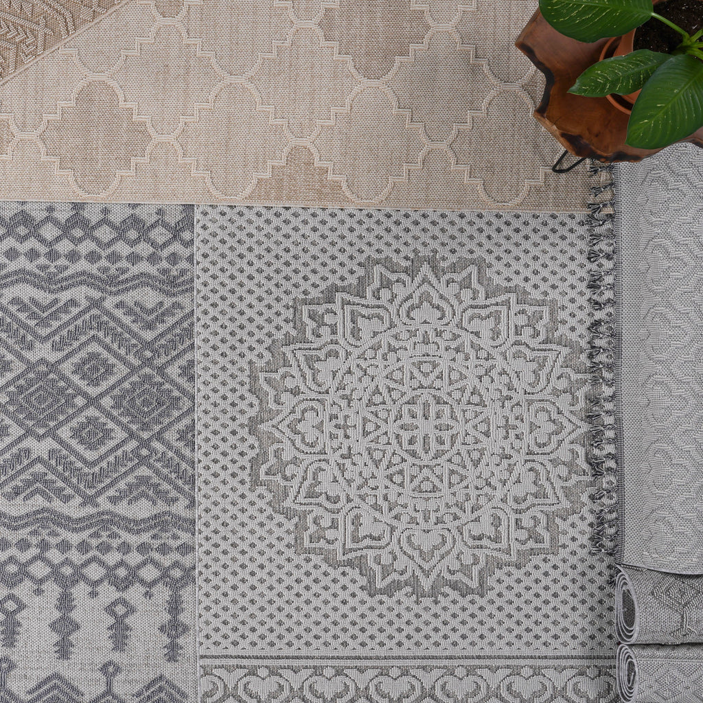 NAAR Guros Collection 8X10 Gray / White / Medallion Indoor / Outdoor Area Rug