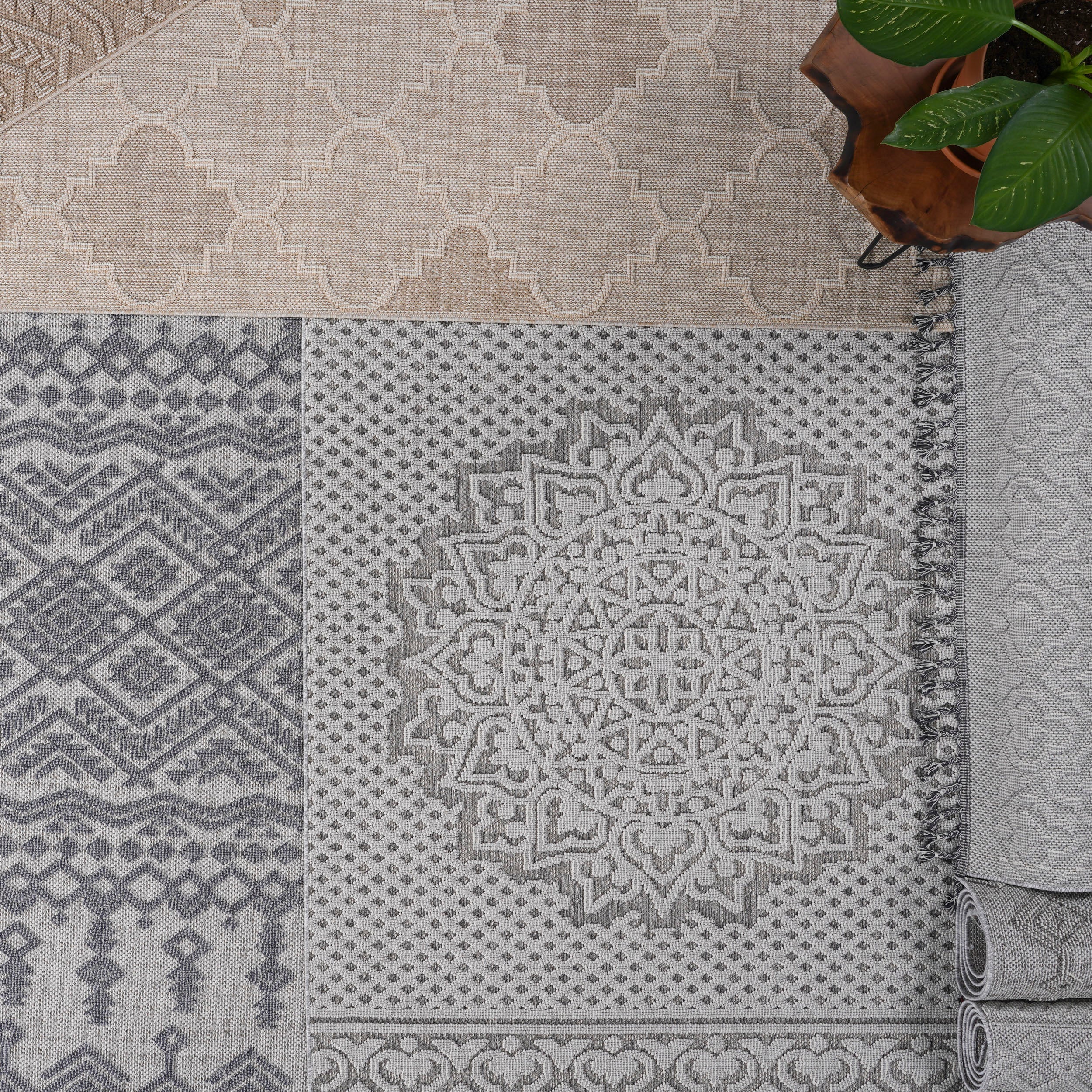 NAAR Guros Collection 6X9 Mocha / Geometric Indoor / Outdoor Area Rug