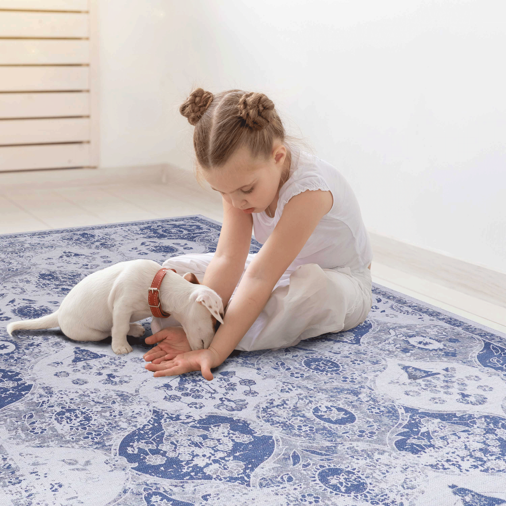 NAAR MAVAL Blue Washable Rug 5x8 Area Rug (Blue, 5' x 8')